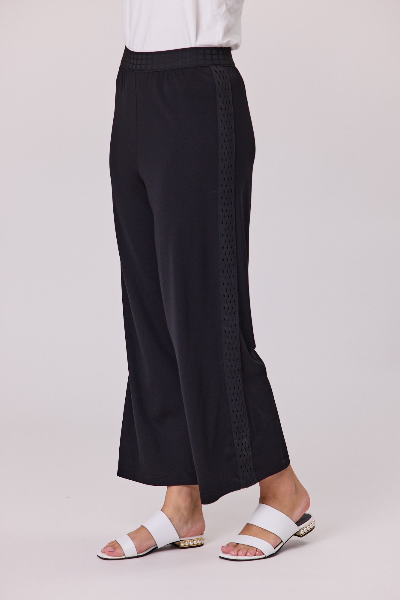 Donna Side Trim - 7/8 Palazzo Pant - Black