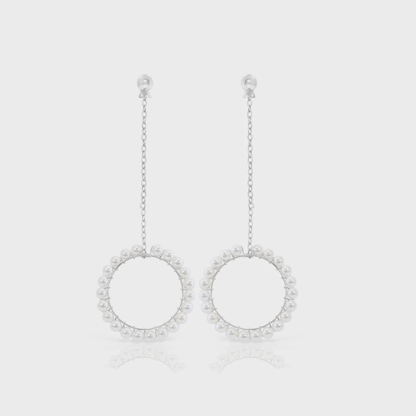 Perle -Circle of Pearls Chain Stud Earrings.
