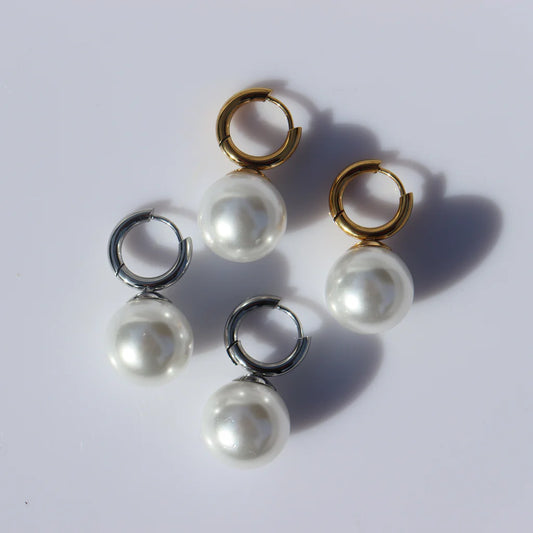 Steel Me - Silver Round Man Made Pearl Earring