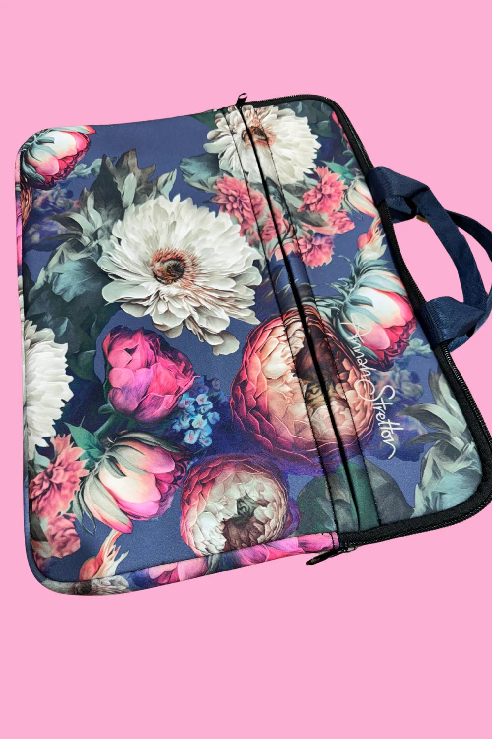 Annah Stretton Laptop Case With Handle -Lover's Bouquet