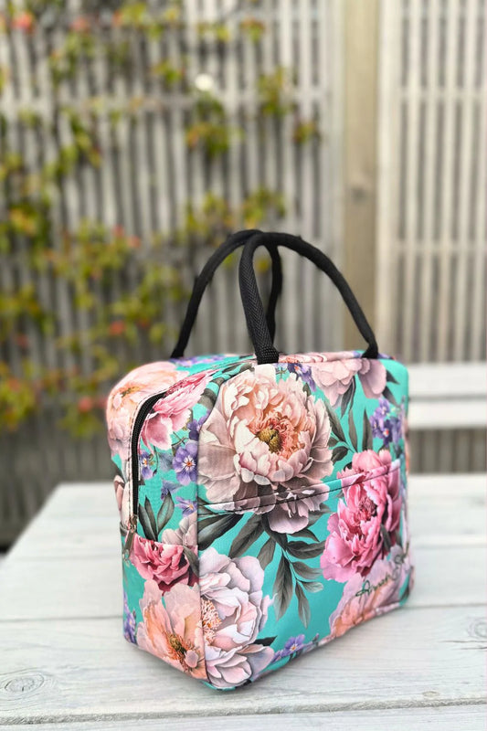 Cosmetic Insulated Travel Bag - Whispers of Spring