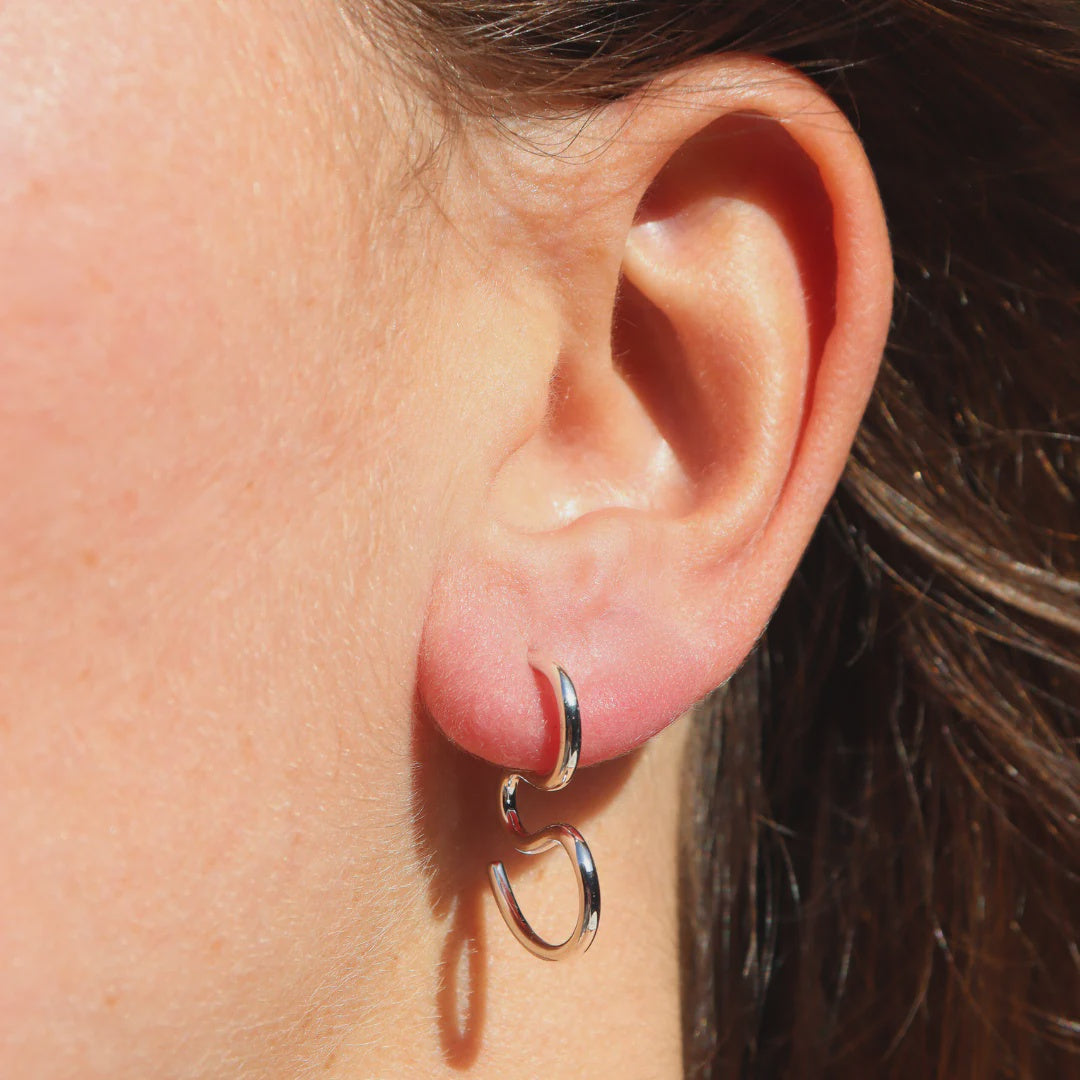 Bijoux Squiggly Silver Stud Earrings