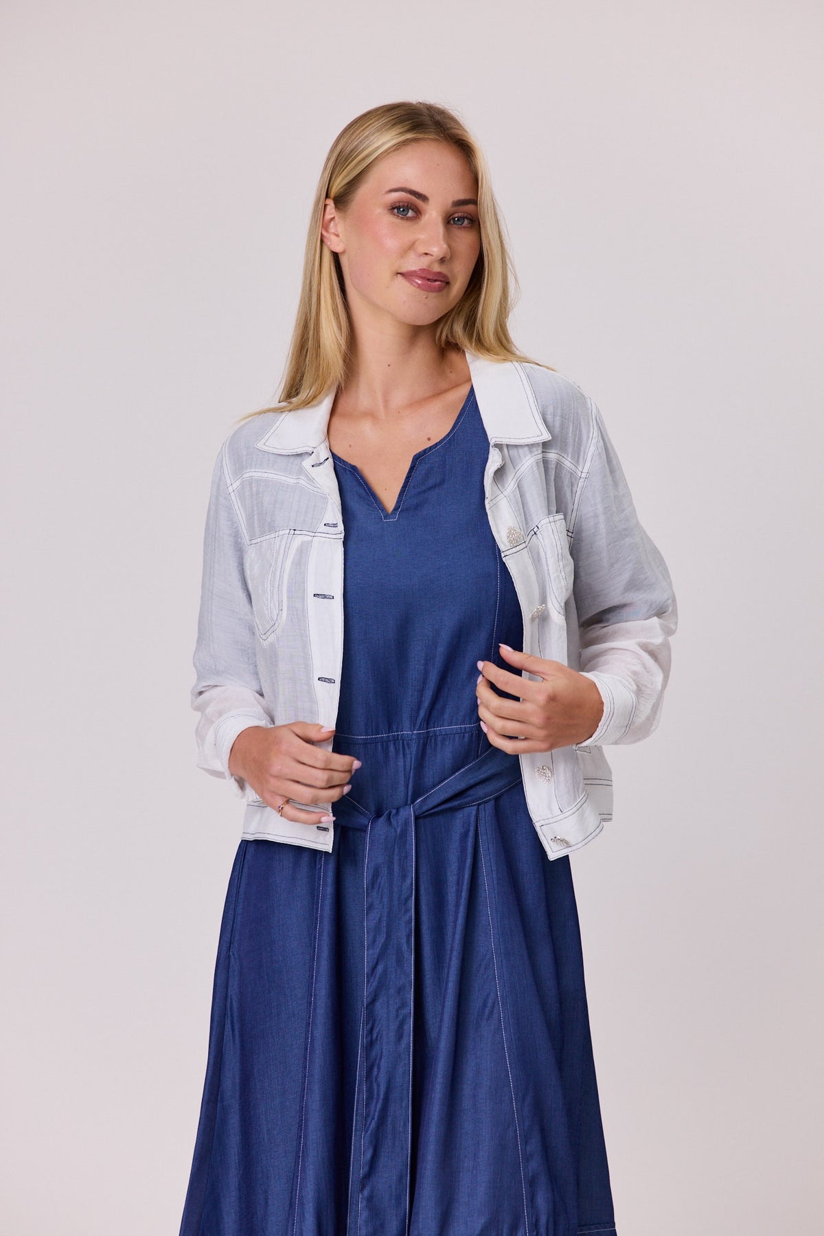 Valencia Plain Voile Jacket - White/Navy