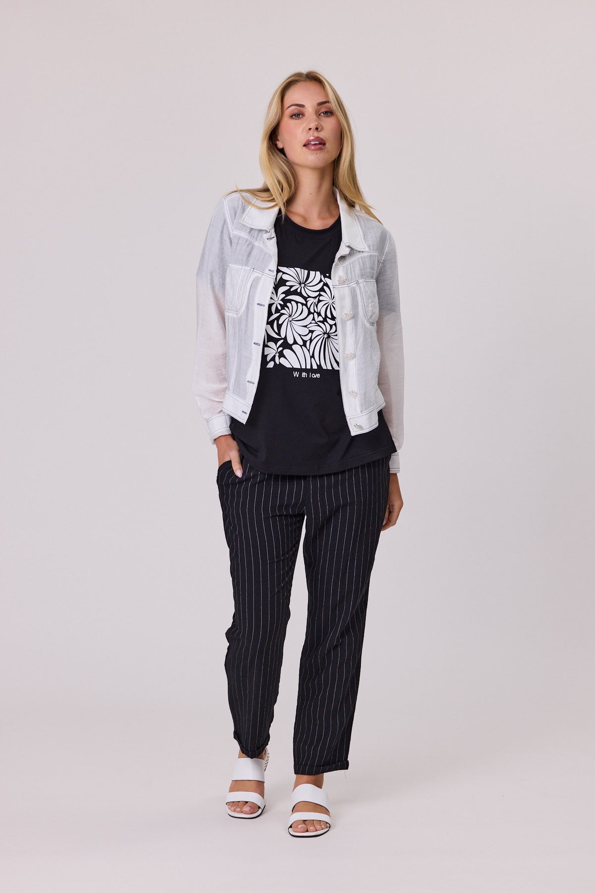 Valencia Plain Voile Jacket - White/Navy