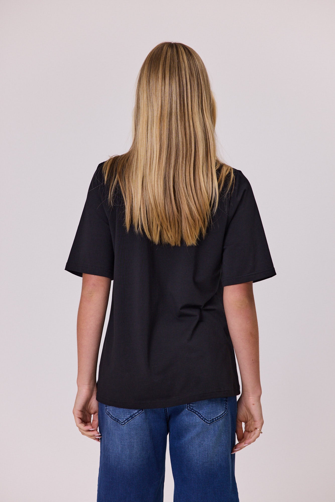 Pearl Bow T-Shirt - Black