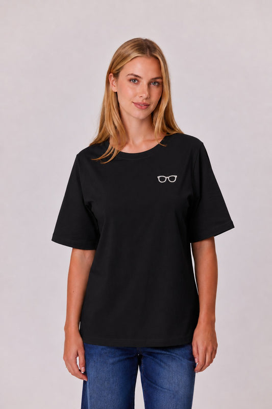 T-Shirt & Brooch - Black