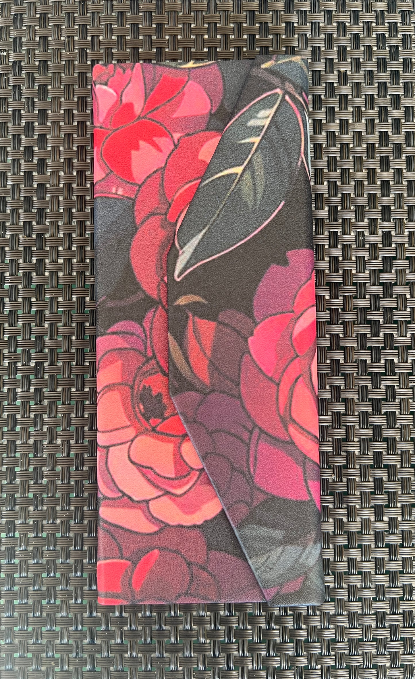 GIO -Fold-Away Glasses Case