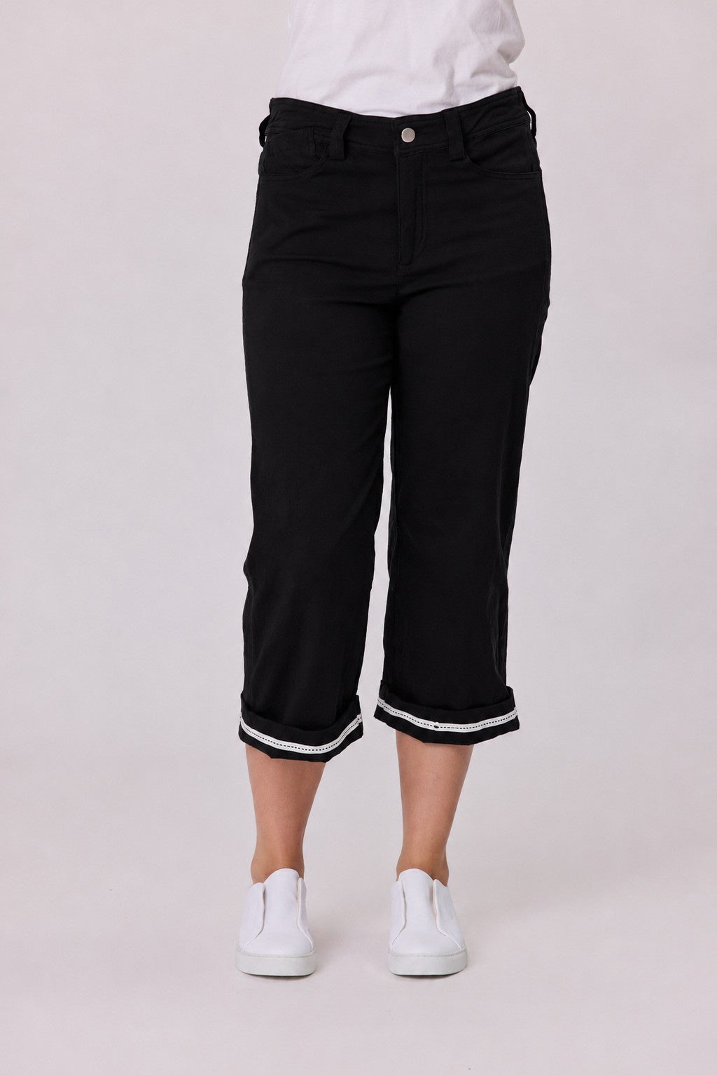 Lily 3/4 Pant - Black
