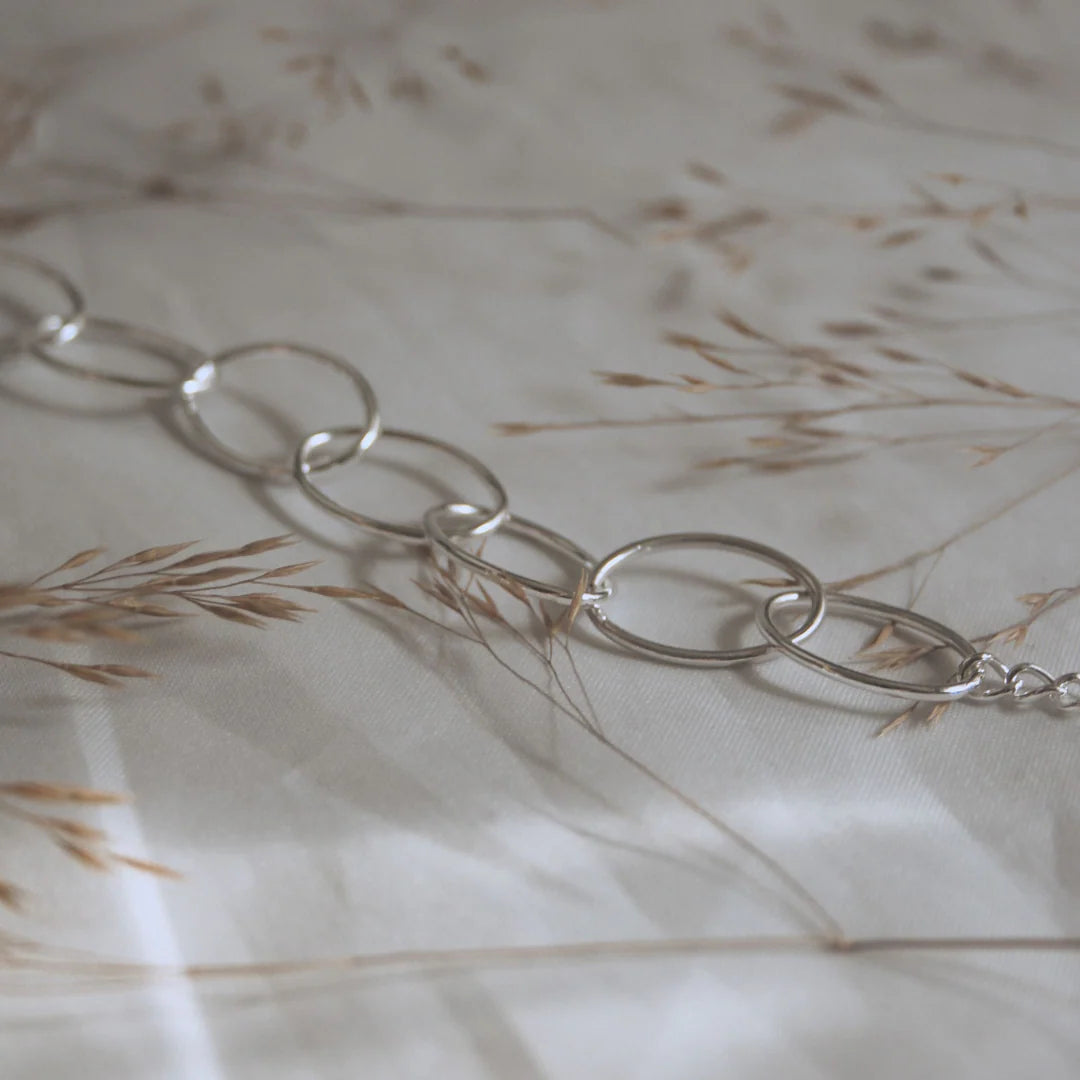 Demi Oval Link Fine Bracelet