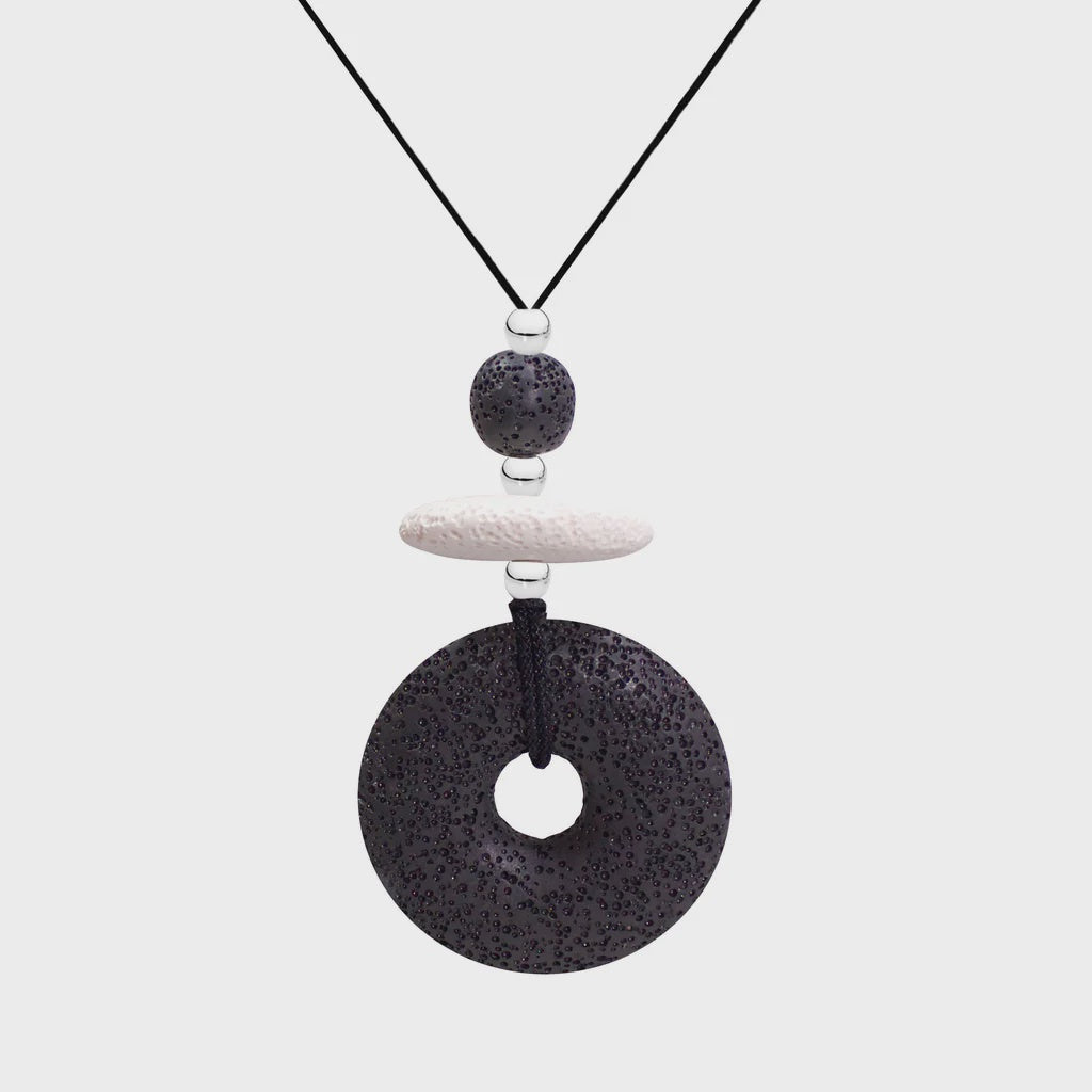 Flo Black Large Necklace