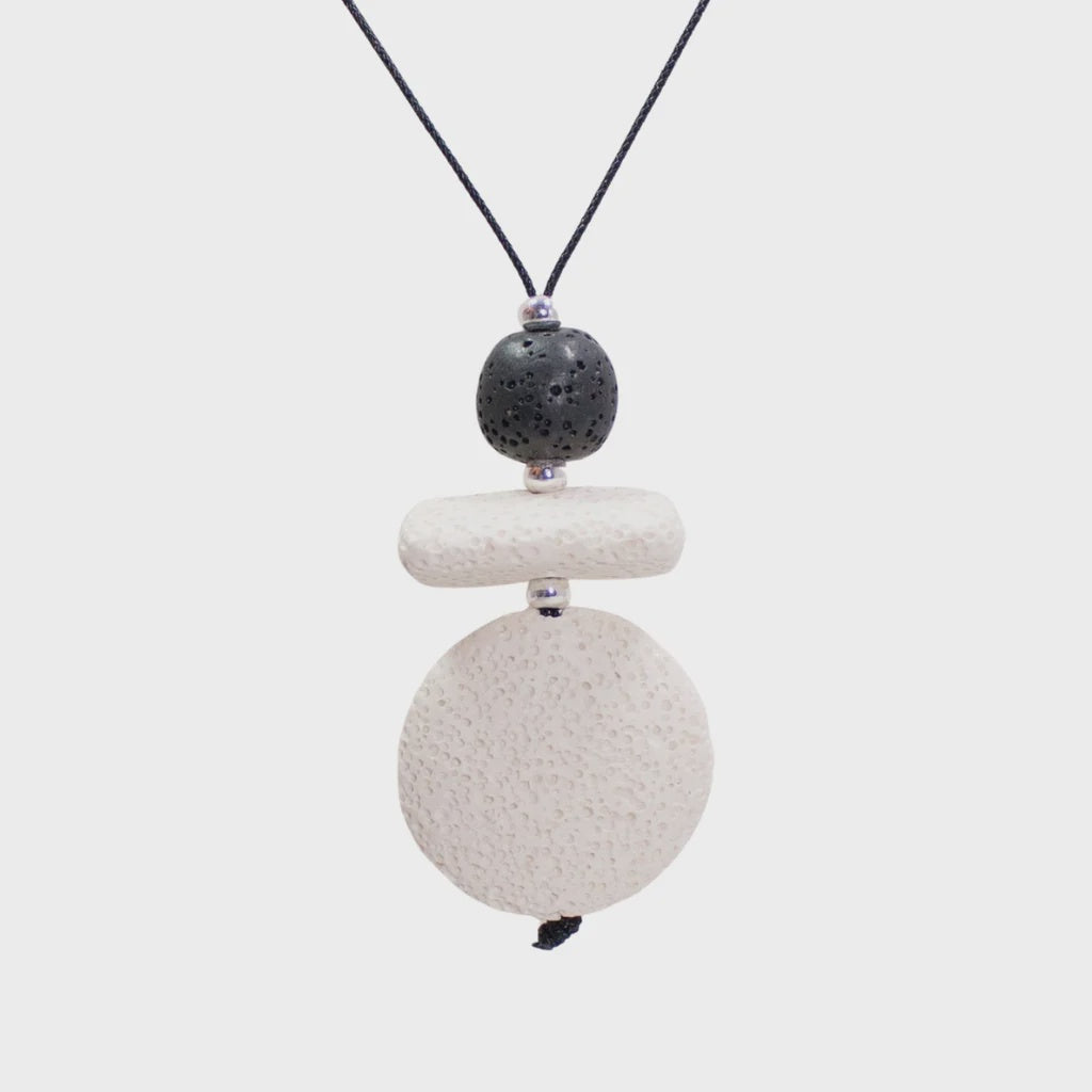 Flo White Small Necklace