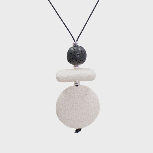 Flo White Small Necklace