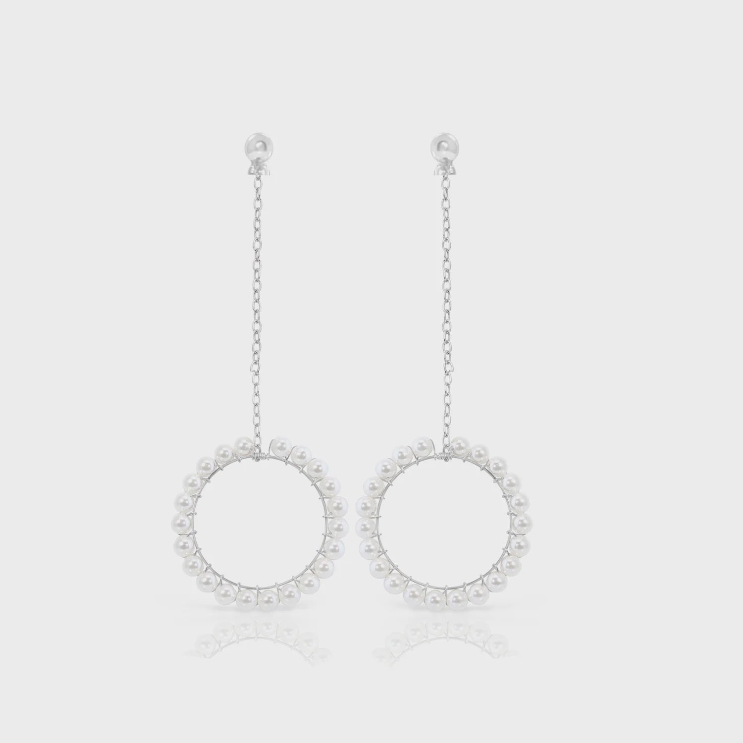 Perle -Circle of Pearls Chain Stud Earrings.