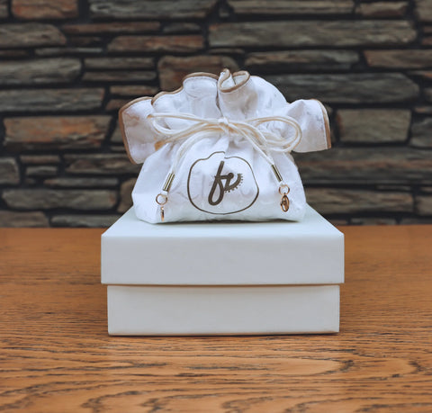 FV - White Jewellery Pouch In Gift Box
